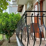 Pandesia Apartments